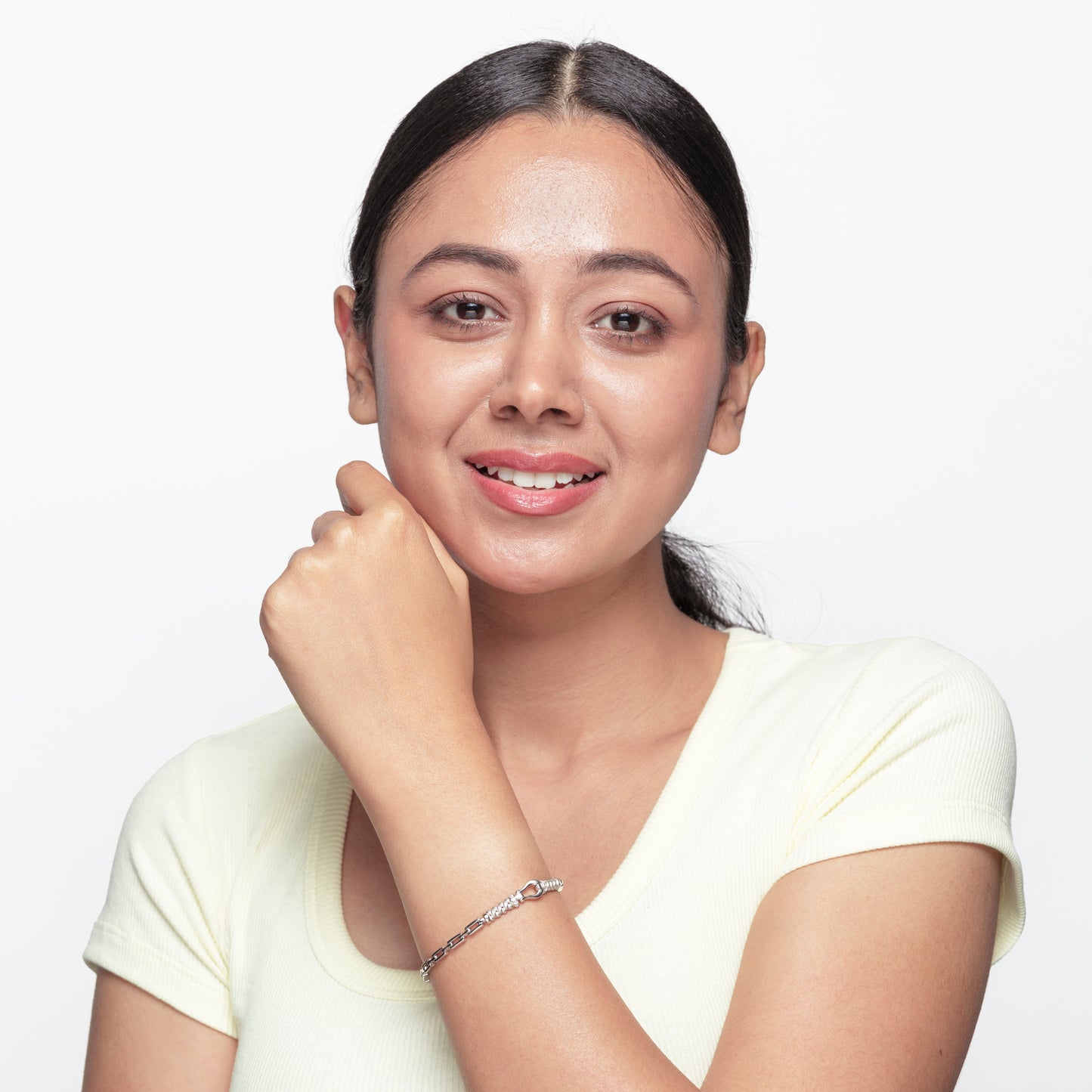 Horse-shoe Textured Bracelet