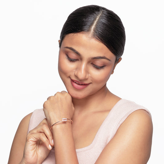 Three Stone Front Open Cuff