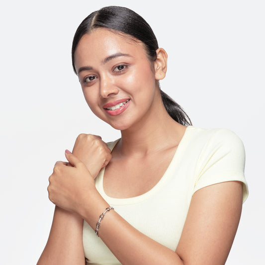 Horse-shoe Link Bracelet